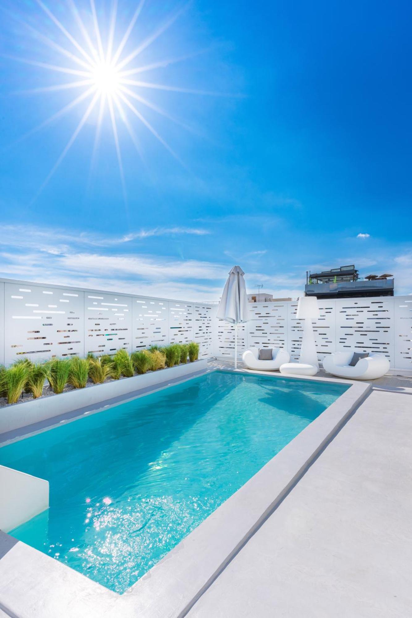 Ma Maison No5 Penthouse Loft, Private Heated Pool, Acropolis View, Ultra High Speed Internet 300 Mbps, Short Walk To Acropolis, Parking Upon Request, 1' From Metro Athen Eksteriør billede
