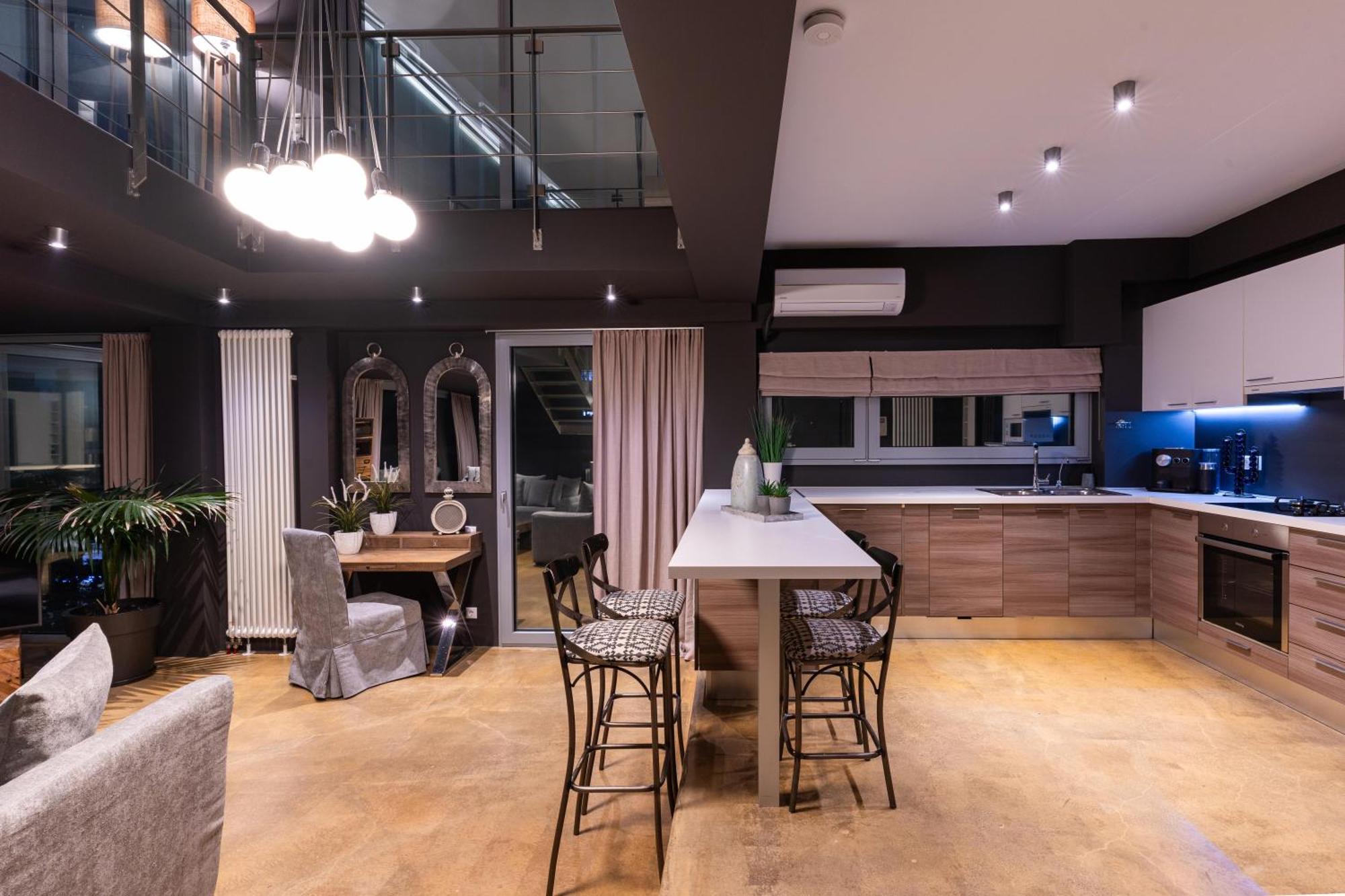 Ma Maison No5 Penthouse Loft, Private Heated Pool, Acropolis View, Ultra High Speed Internet 300 Mbps, Short Walk To Acropolis, Parking Upon Request, 1' From Metro Athen Eksteriør billede