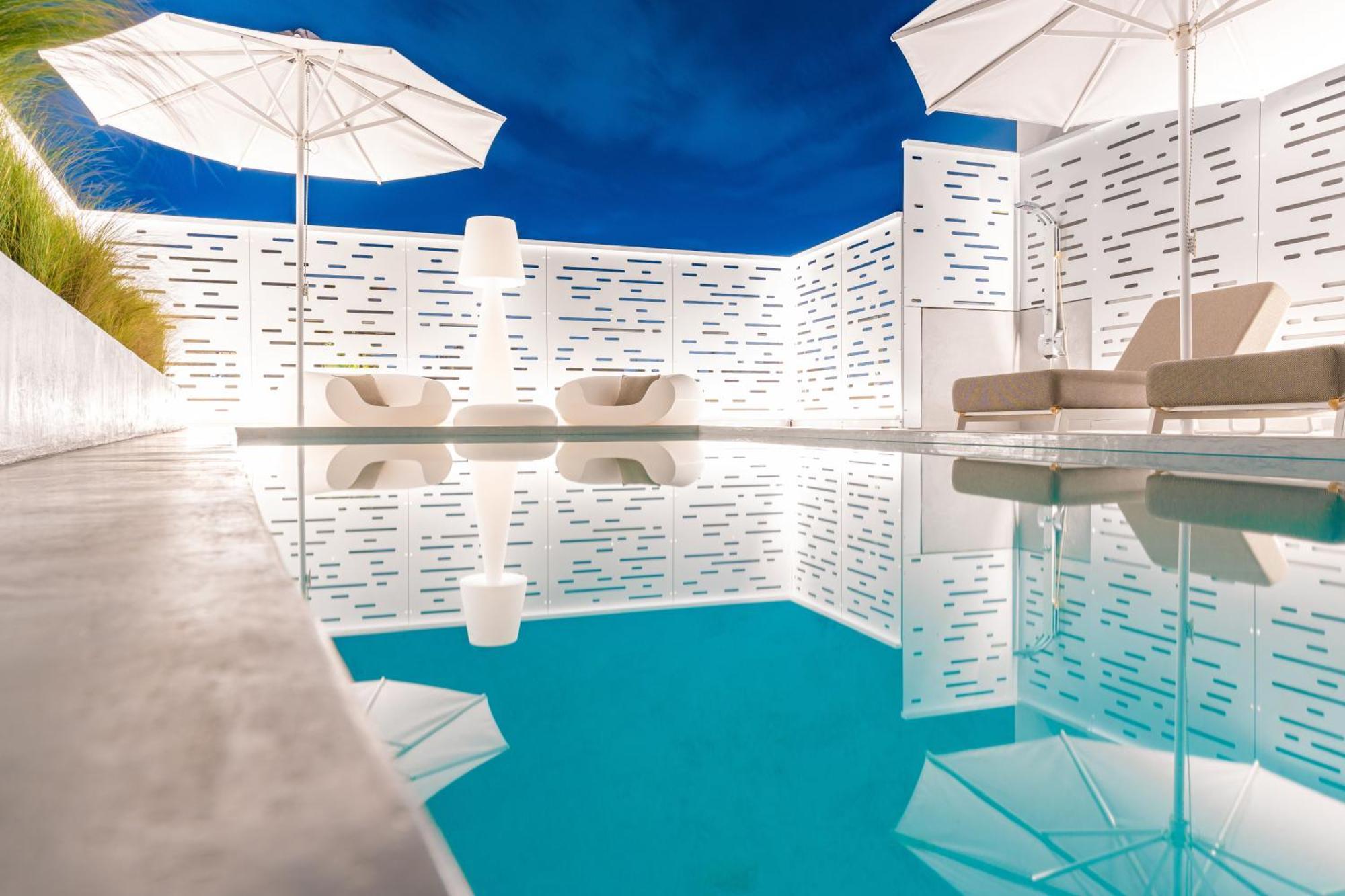 Ma Maison No5 Penthouse Loft, Private Heated Pool, Acropolis View, Ultra High Speed Internet 300 Mbps, Short Walk To Acropolis, Parking Upon Request, 1' From Metro Athen Eksteriør billede
